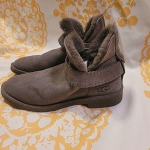 Short UGG Boots